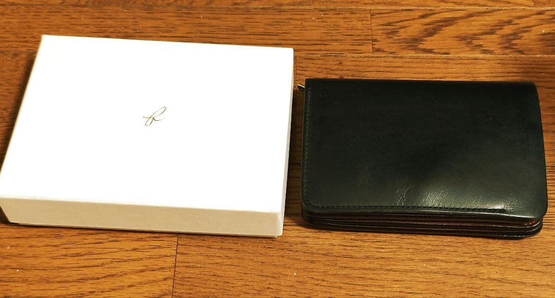 forme short wallet　Crispell calf