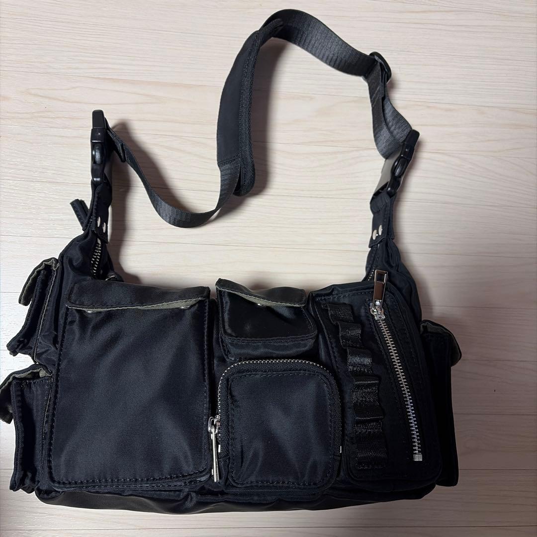 ameri vintage 黒 ナイロン ショルダーバッグ　アメリヴィンテージ