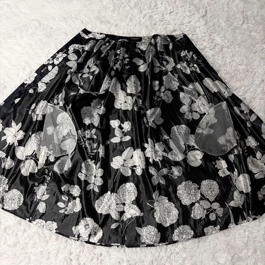 【美品】レオナール モノトーン 花柄シャツワンピース9AR ポリエステル