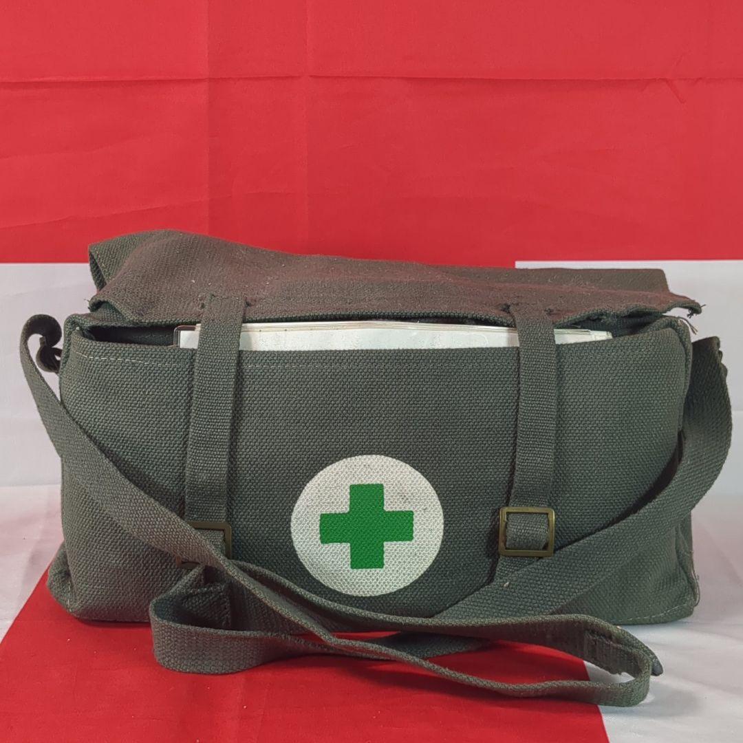 u*8様 【実物】 デンマーク軍 ホスピタルメディカルキッド （中身入り）