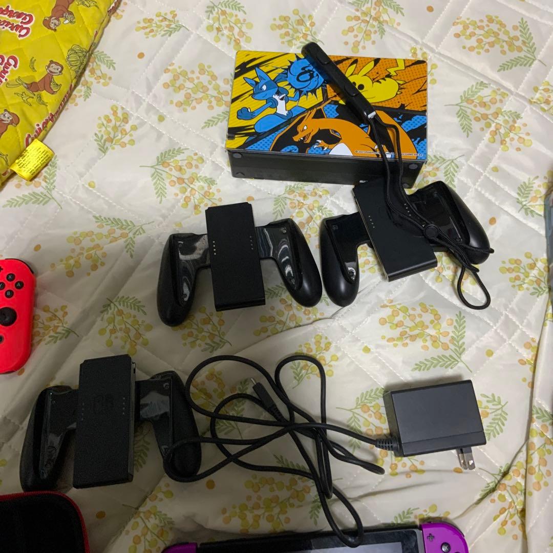 Nintendo Switch 本体 x 3台ジョイコン付き