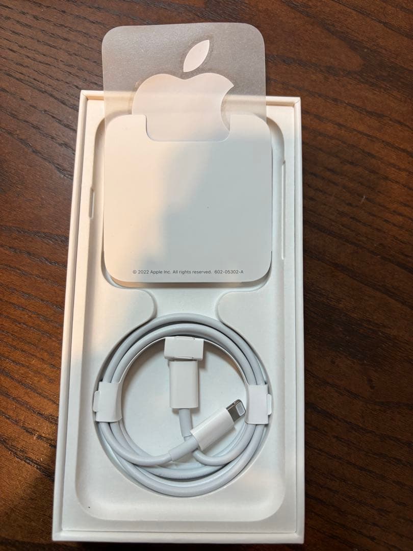 iPhone SE 第3世代 64GB SIMフリー BT86%