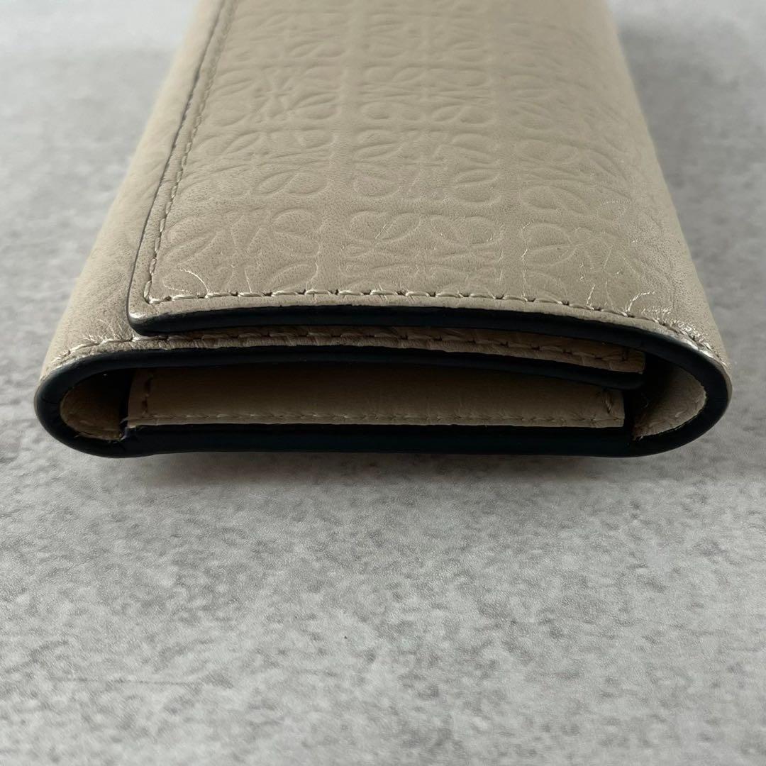 【現行モデル】ロエベ キーケース 6連 リピートアナグラム ロゴ ベージュ