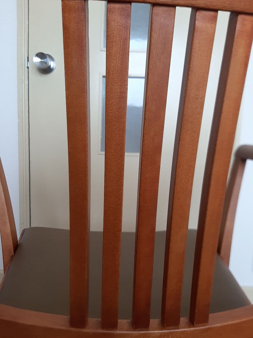 ダイニングチェア　クラレインテリア　クラビアン　肘付き