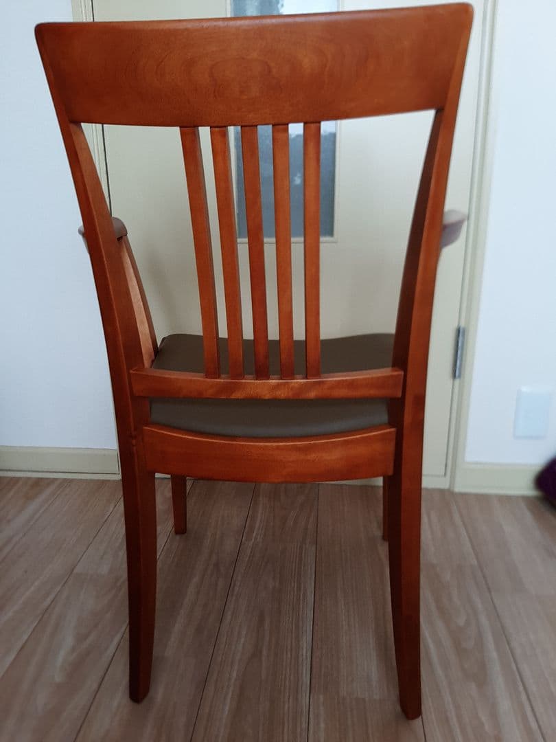 ダイニングチェア　クラレインテリア　クラビアン　肘付き