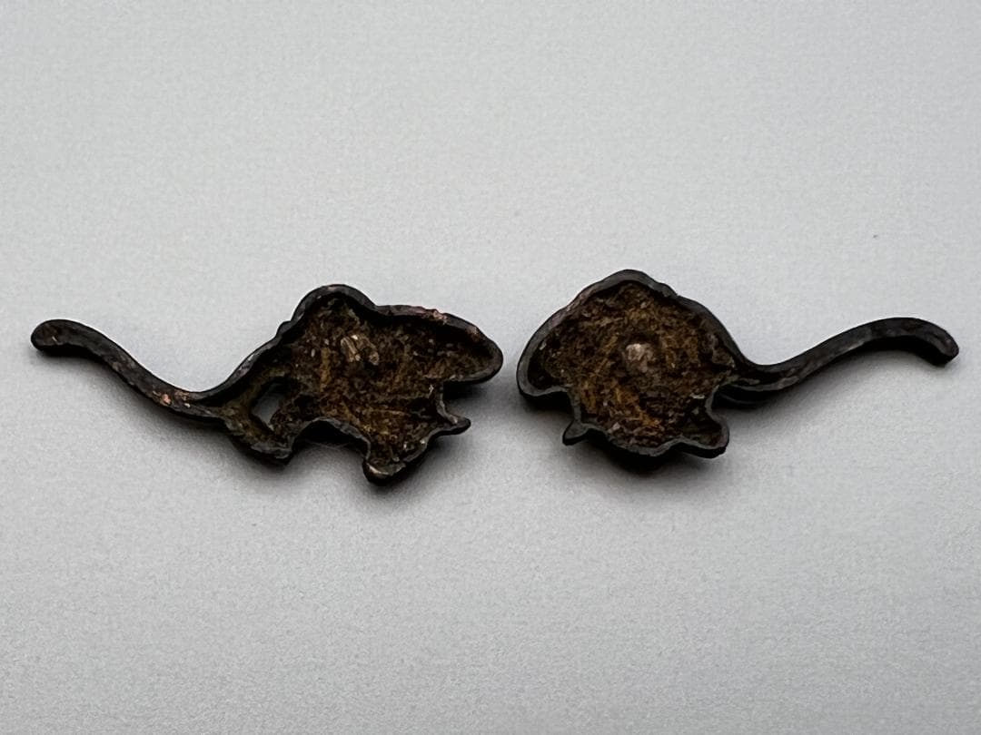 【海】江戸明治金工　長手猿図　金目　手彫　目貫一体　銅製鍍金　骨董品　箱付