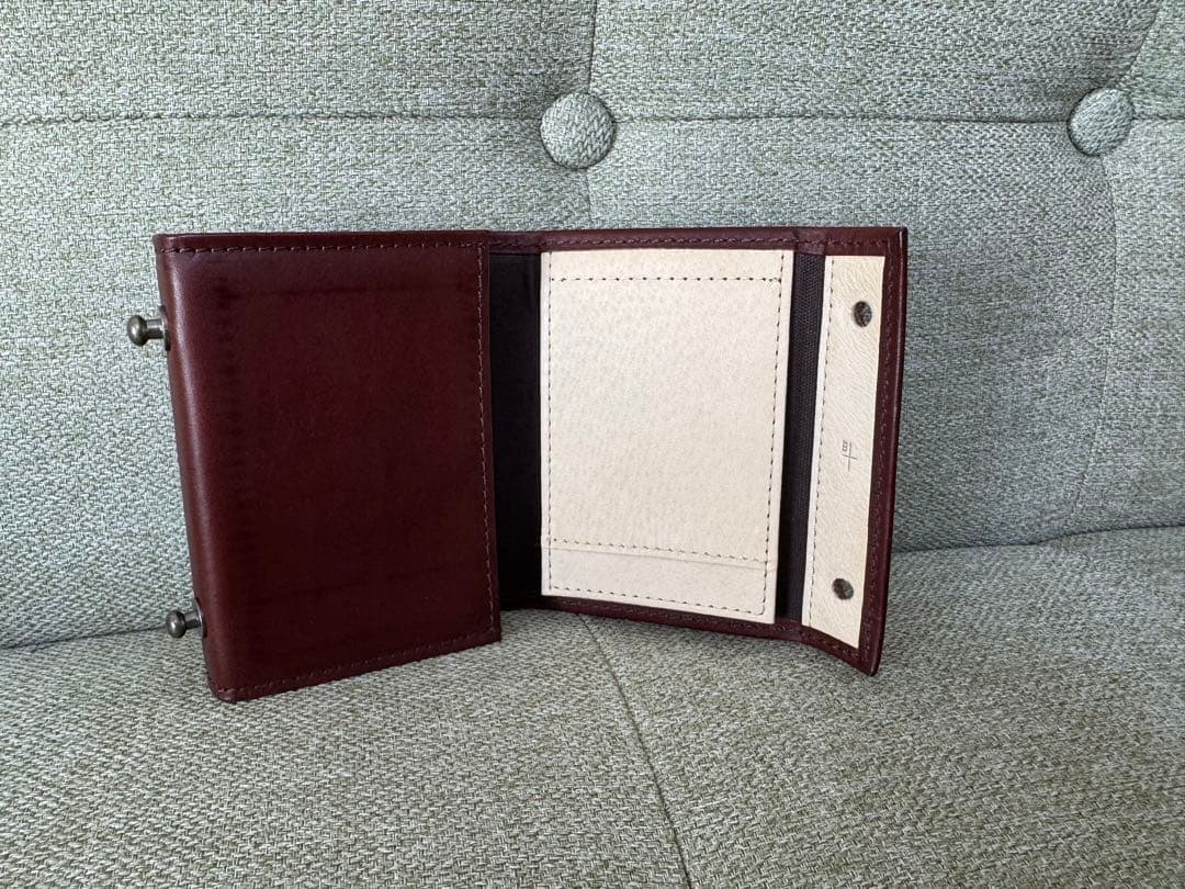 エムピウ　ミッレフォッリエ　タバコ×ベージュ