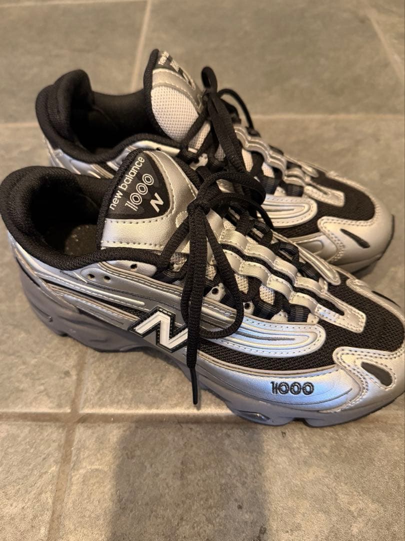 ニューバランスM1000