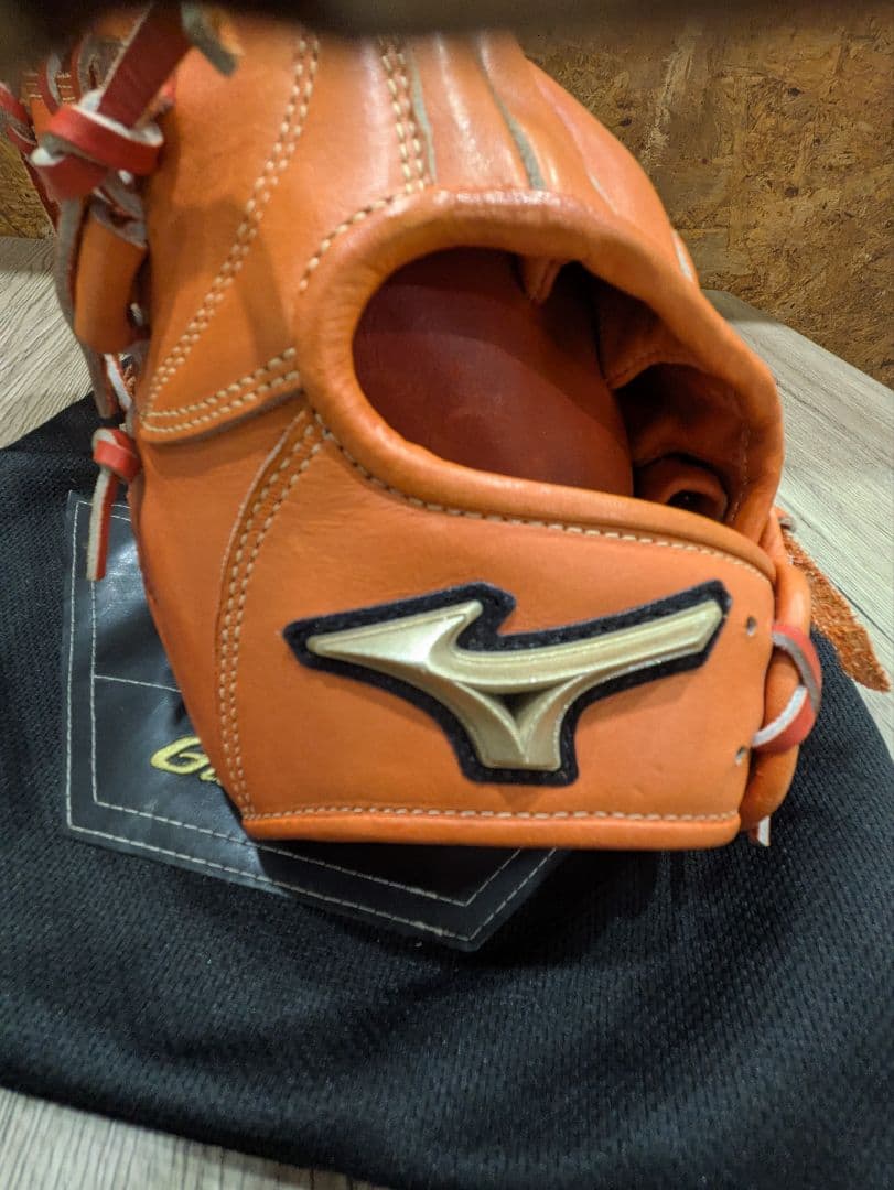 【即戦力】ミズノ　グローバルエリート 軟式用　左投げ用　グラブ　　一般　部活