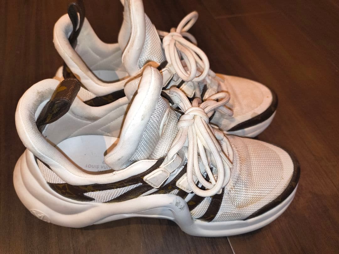 ヴィトン　アークライト　スニーカー　37ハーフ　レディース