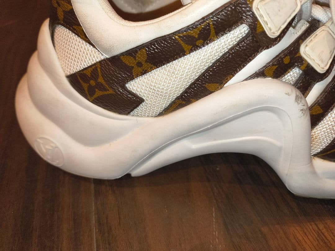 ヴィトン　アークライト　スニーカー　37ハーフ　レディース