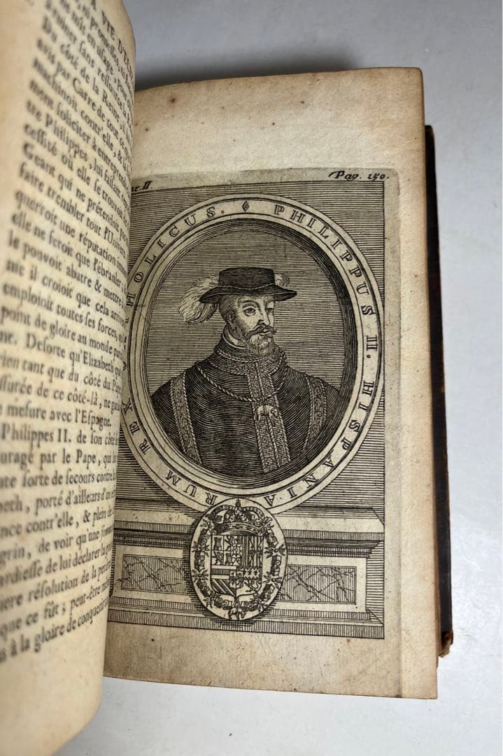 古本　1696年出版　「イギリス女王エリザベス一世の人生」　第2巻　フランス語