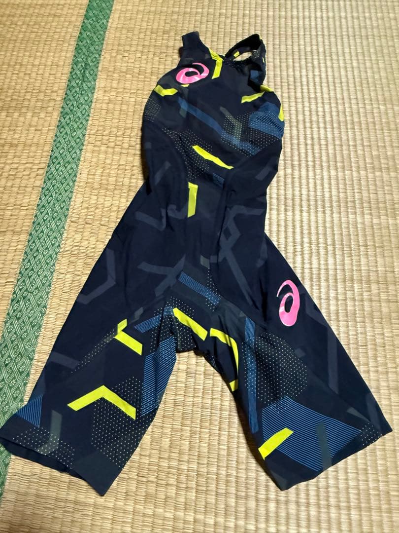 美品　アシックス　高速水着　競泳水着　トップインパクト　M