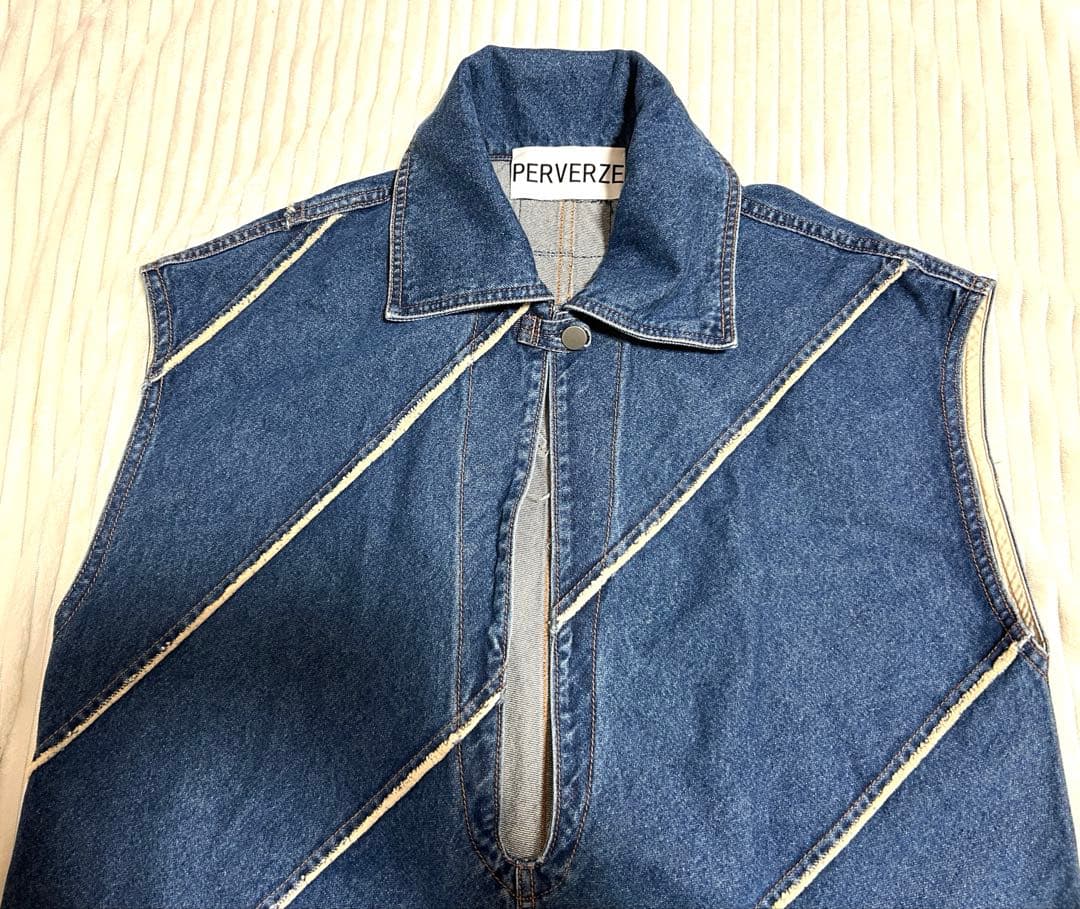 【新品未使用】PERVERZE パーバーズ　デニム　ベスト フリーサイズ
