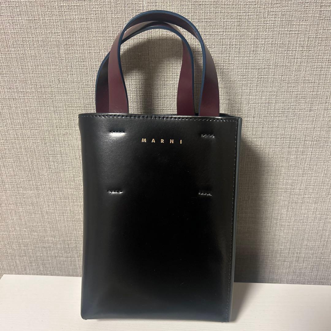 MARNI MUSEO ナノバッグ　ブラック ショルダーバッグ