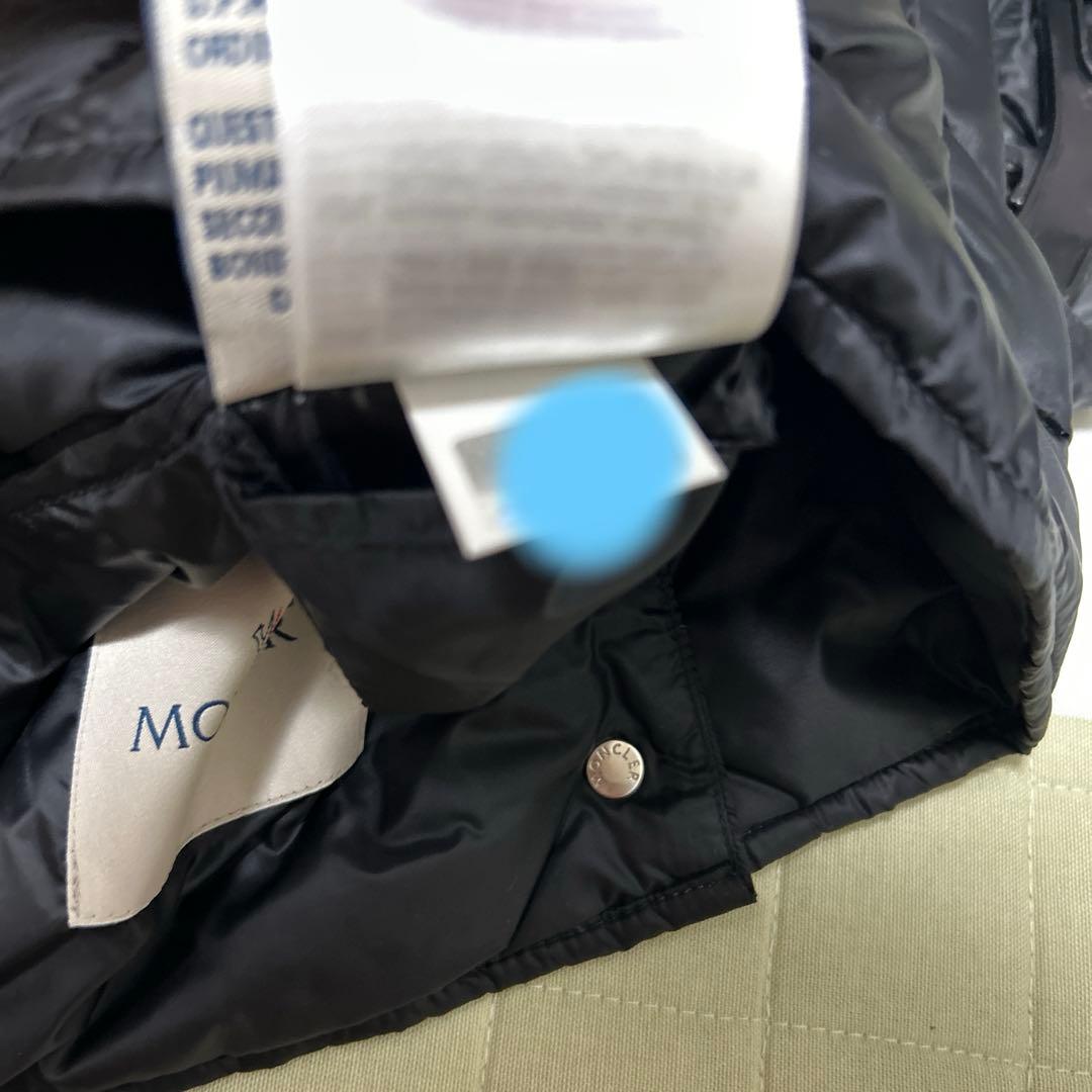 モンクレール　ダウンベスト　０