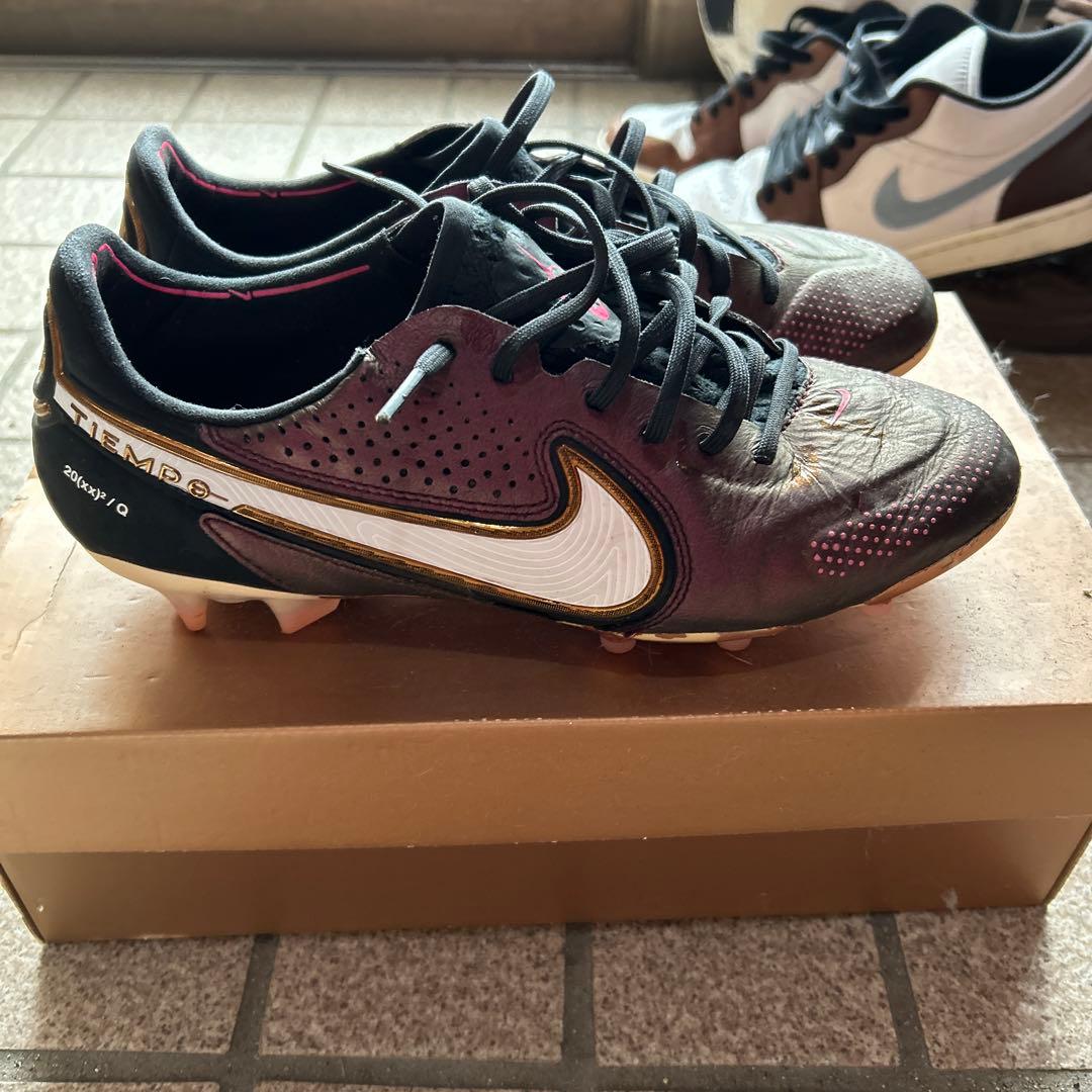 ナイキ ティエンポ レジェンド 9 エリート FG サッカースパイク