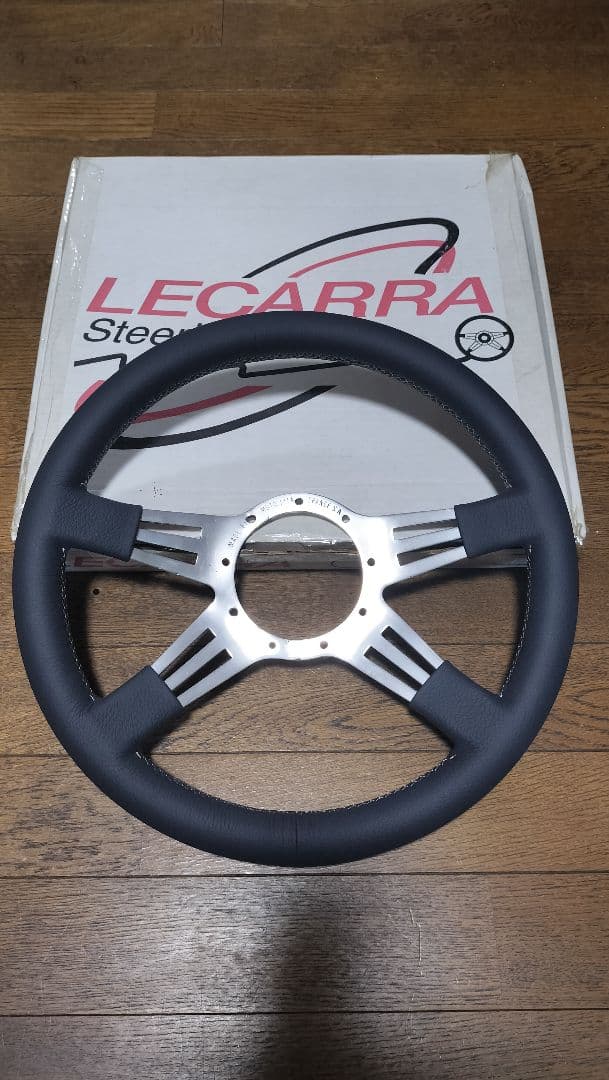 ご依頼者★ステアリング張り替えご依頼分★