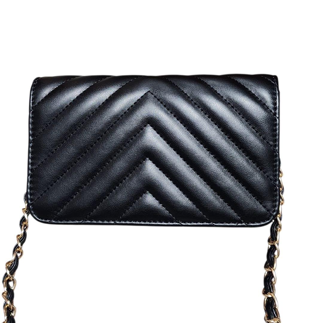 CHANEL　ミニショルダー　ショルダーバッグ　黒　ノベルティ