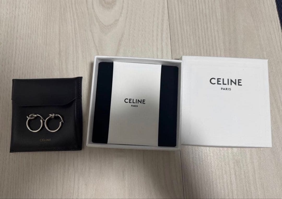CELINE ノットデザイン フープピアス
