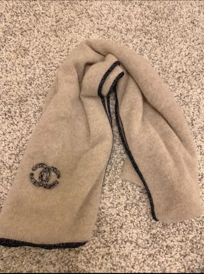 CHANELカシミヤ大判ストール　マフラー