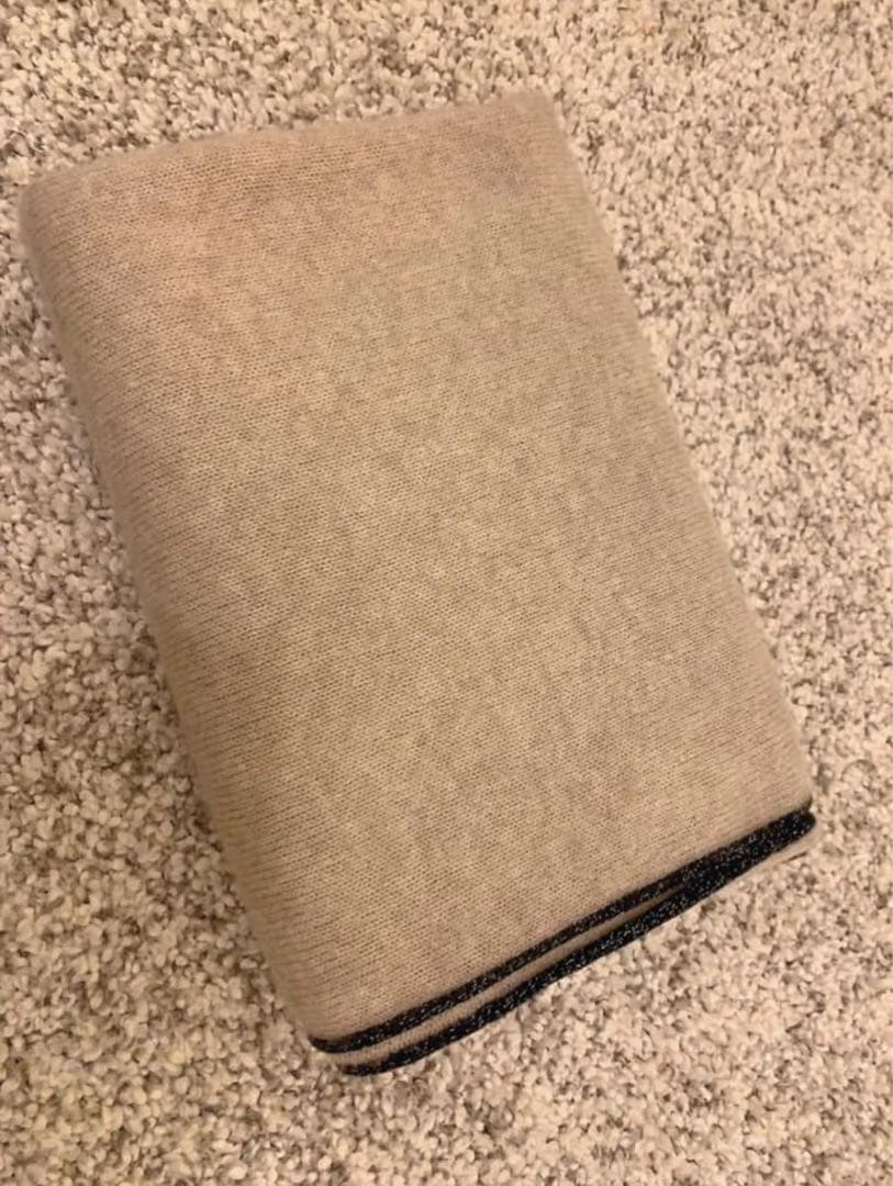 CHANELカシミヤ大判ストール　マフラー