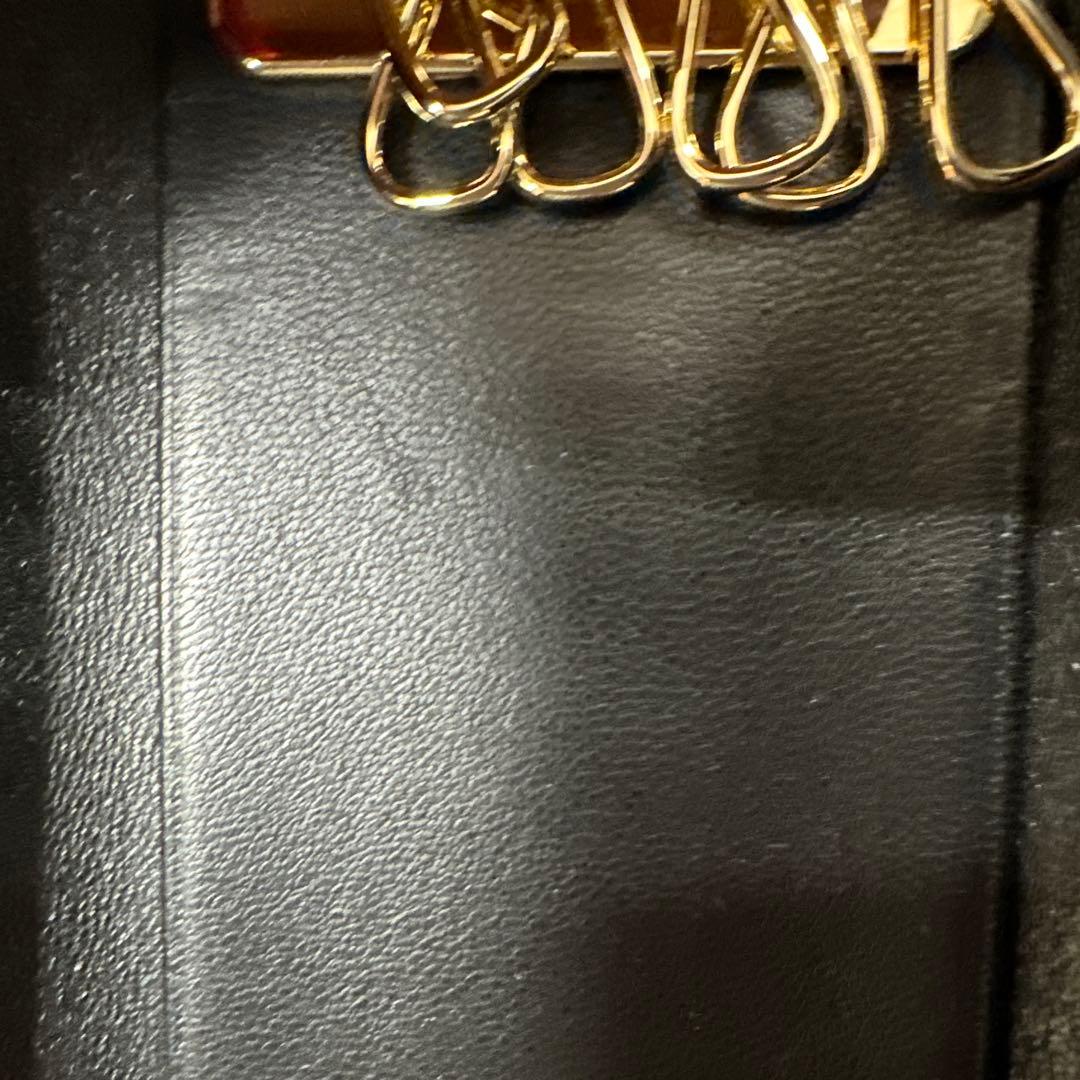 新品未使用　MIU MIUマトラッセキーケース