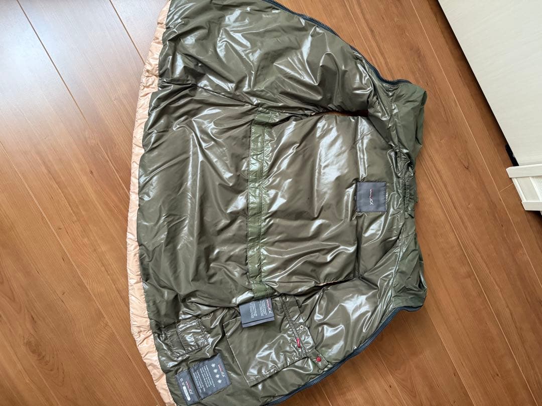 ☘️DUVETICA フード付きダウンベスト ベージュサイズ40