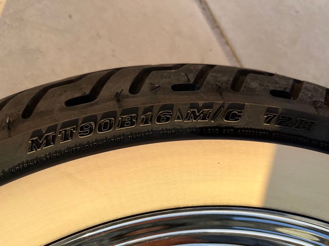 ①ハーレー FLSTCフロントタイヤホイール　ヘリテイジソフテイルクラシック