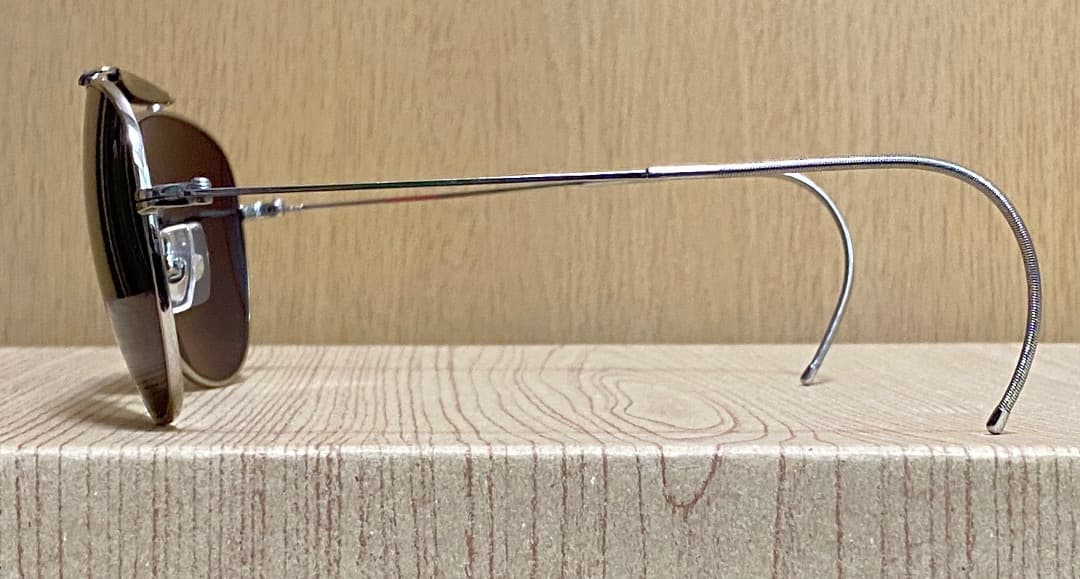 美品　LESS THAN HUMAN × ゴルゴ13 　レスザンヒューマン