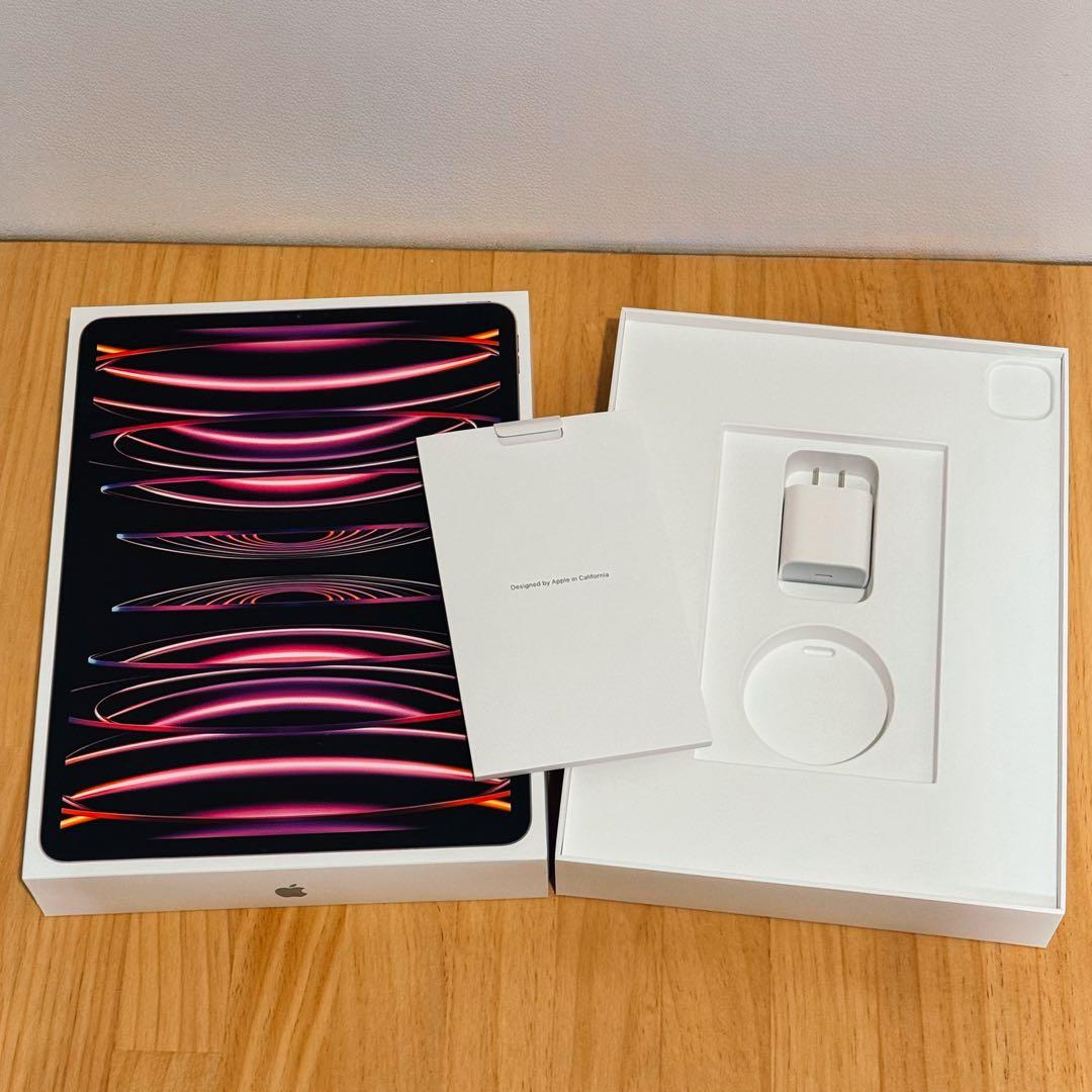 【新品未使用】iPad Pro 12.9第6世代 Wi-Fi 512GB