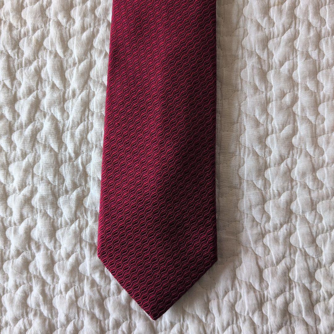 ★美品★HERMES　エルメス　ネクタイ　レッド　波模様　ビジネス　シルク