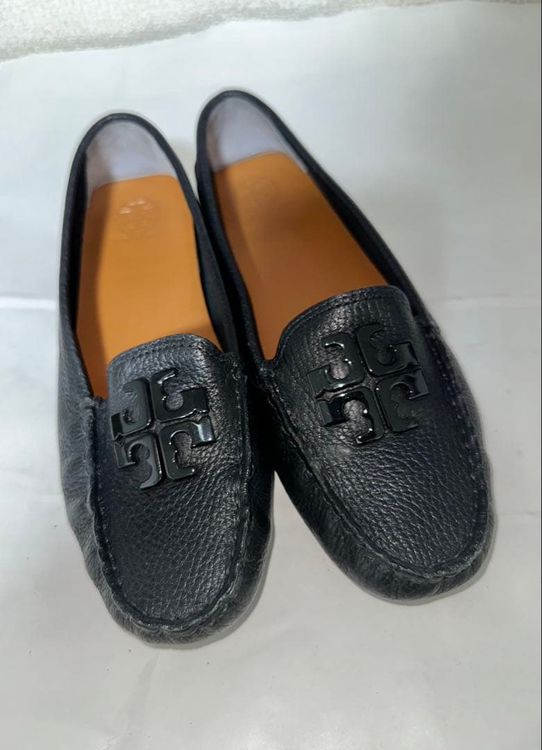 TORY BURCH ブラックレザー ローファー