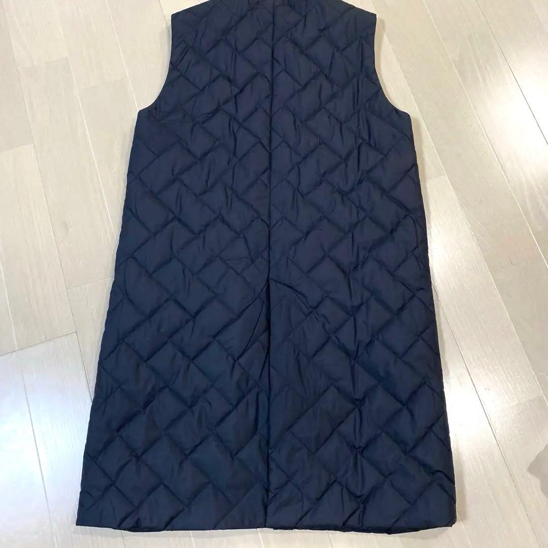 ブラック キルティング薄めダウンロングベスト 38 ほぼ未使用