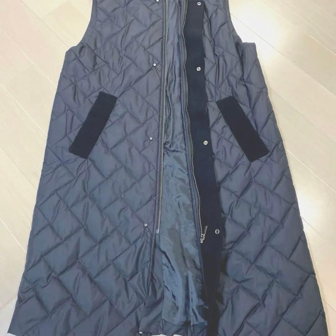 ブラック キルティング薄めダウンロングベスト 38 ほぼ未使用