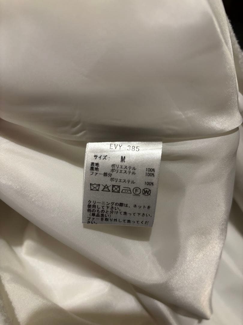 evelynビジューコート Mサイズ