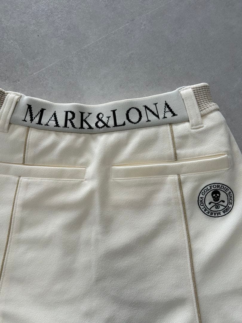 MARK&LONA 白スカート