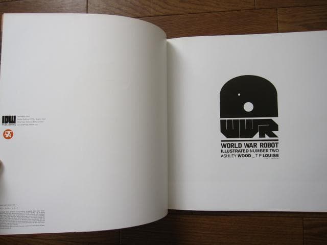 アート・デザイン・音楽 World War Robot Illustrated number 2