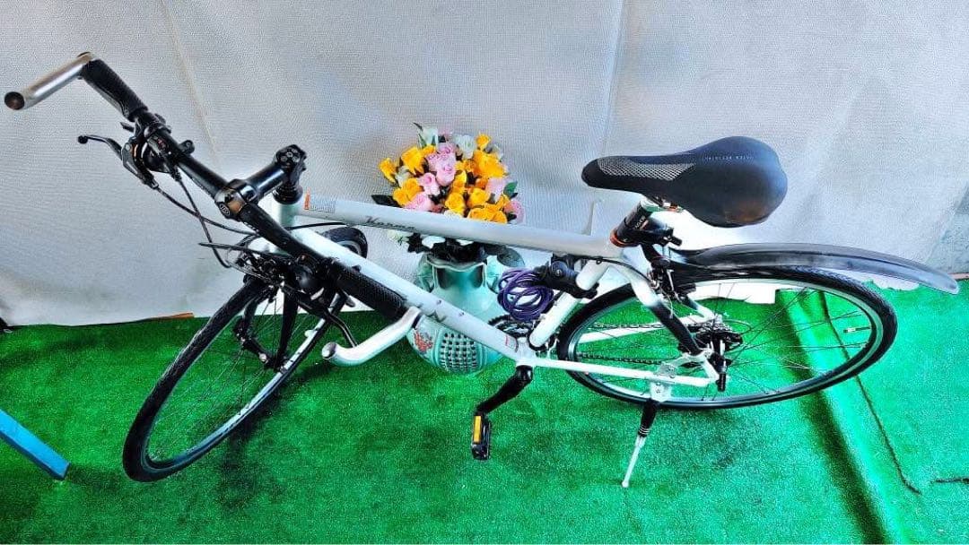 スポーツバイク アルミニウムフレーム ホワイト/シルバー