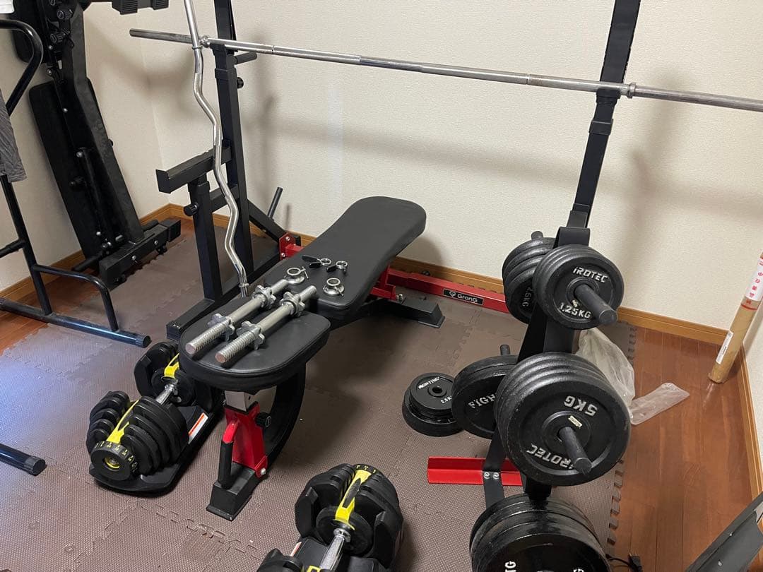 バーベルラック　ダンベル　プレート