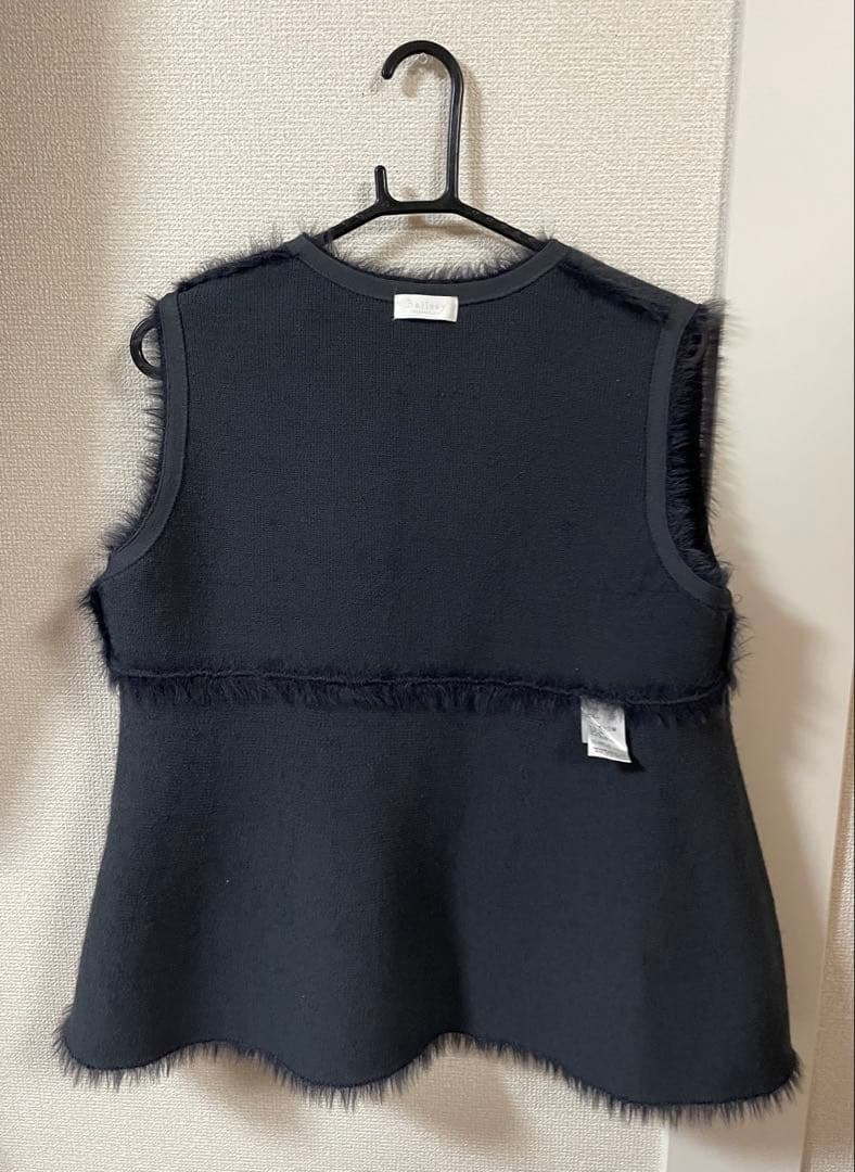【3983】完売品 Ballsey フェザーヤーンぺプラムベスト S