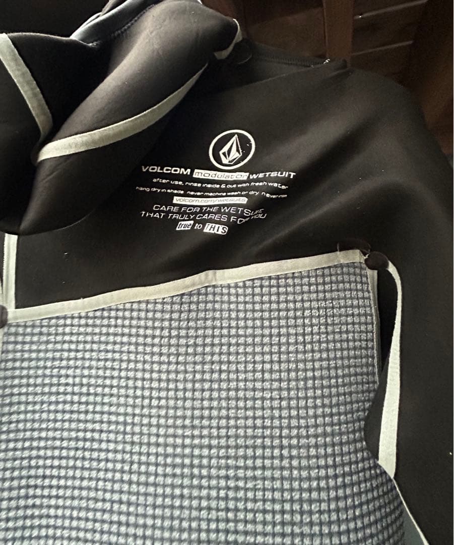 ボルコム VOLCOM ウェットスポーツ フルスーツ 5mm 4mm 3mm L