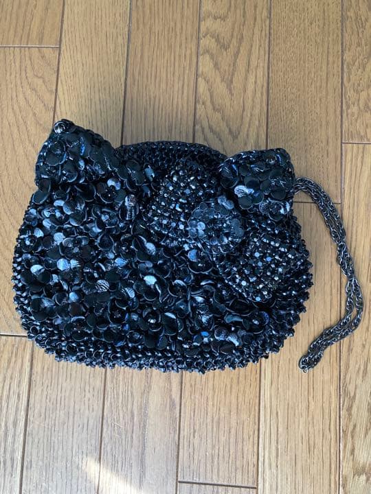 アンテプリマ　キティ　クラッチバッグ