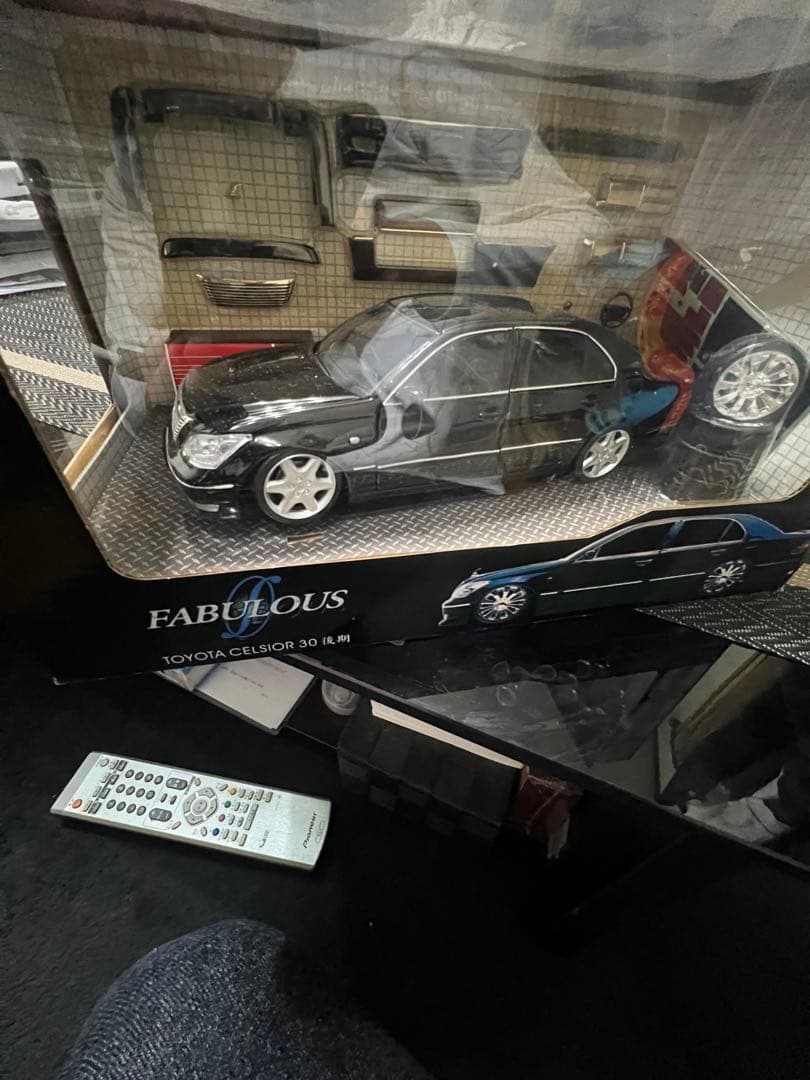 は*む様 FABULOUS トヨタ セルシオ 30型 ミニカー