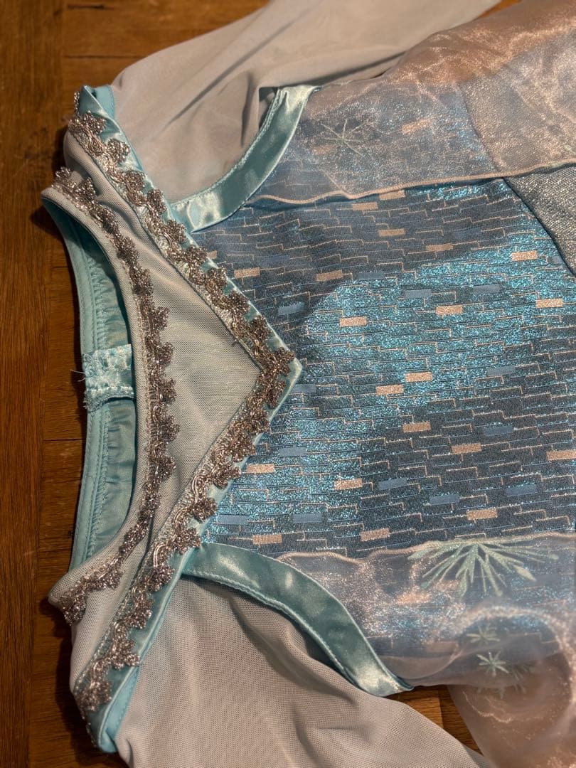 ビビディ・バビディ・ブティック　ドレス　エルサ 120㎝　ボレロ付き