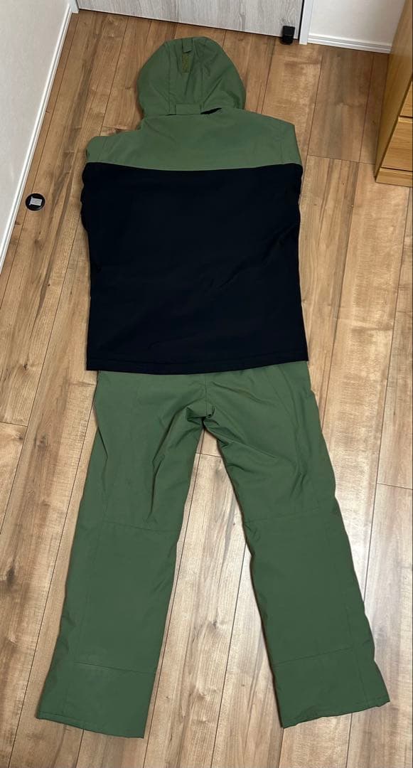ONYONE オンヨネ スキーウェア 上下セット O(LL )オリーブ