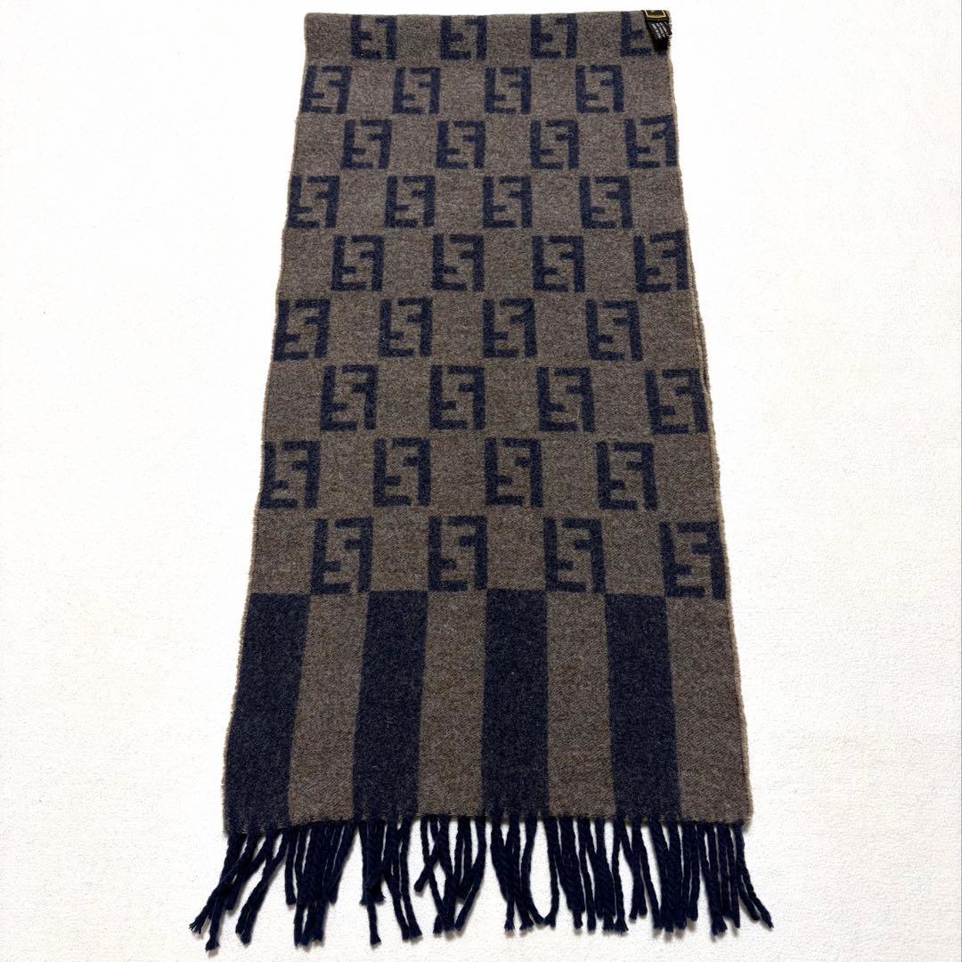 フェンディ　マフラー　ズッカ柄 リバーシブル　紺　グレー　ウール　ユニセックス