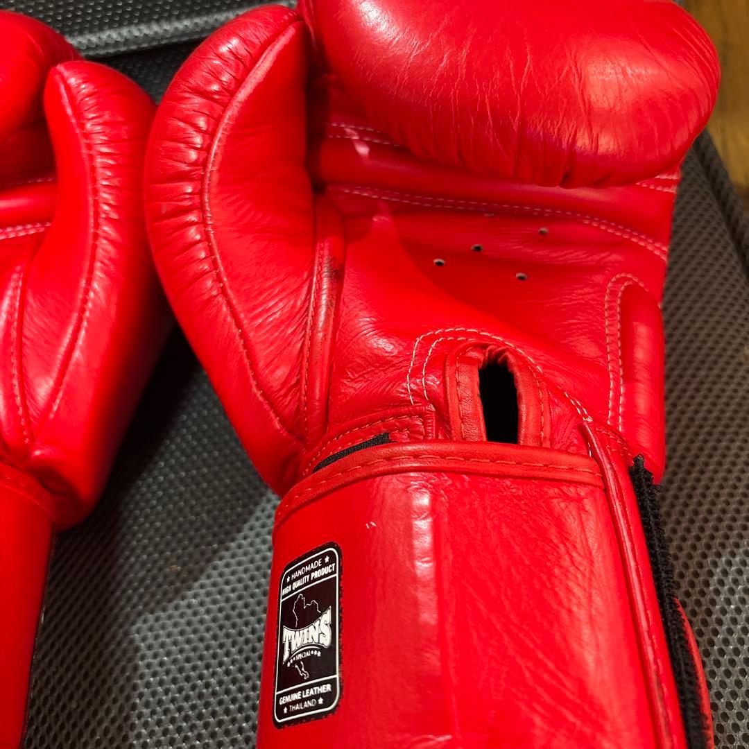 TWINS SPECIAL ボクシンググローブ 10oz 赤
