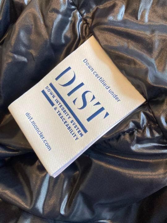 美品 モンクラー　ダウンジャケット