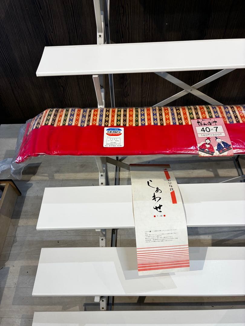 雛壇7段飾り　白色　40号　説明書あり